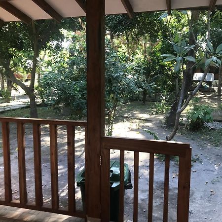 Pondok Wisata Gili Lampu Labuhan Pandan エクステリア 写真