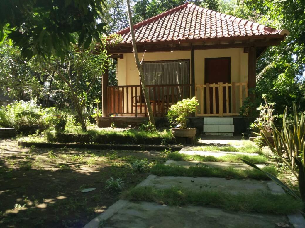 Pondok Wisata Gili Lampu Labuhan Pandan エクステリア 写真